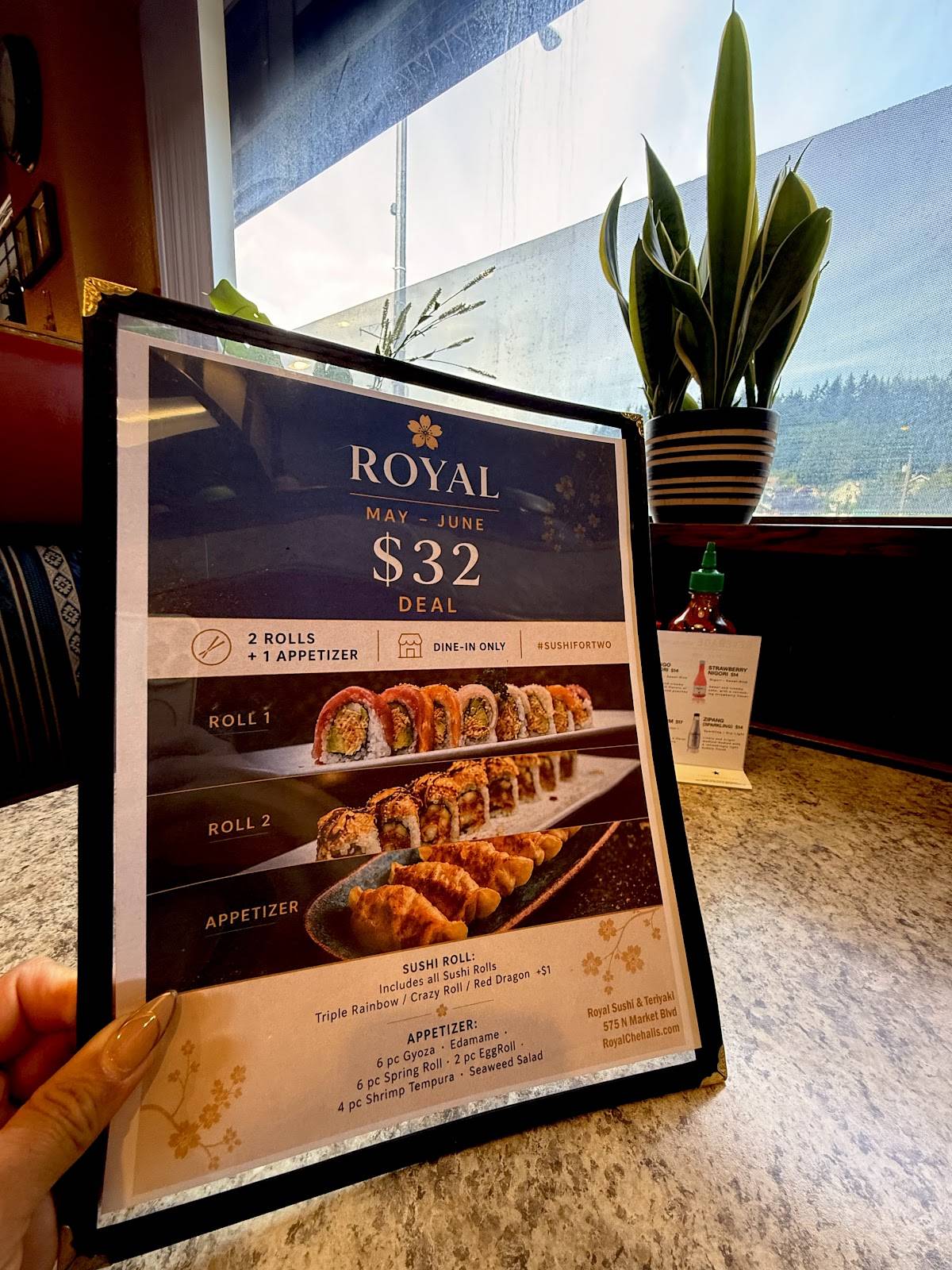 Royal Sushi & Teriyaki Japanese меню