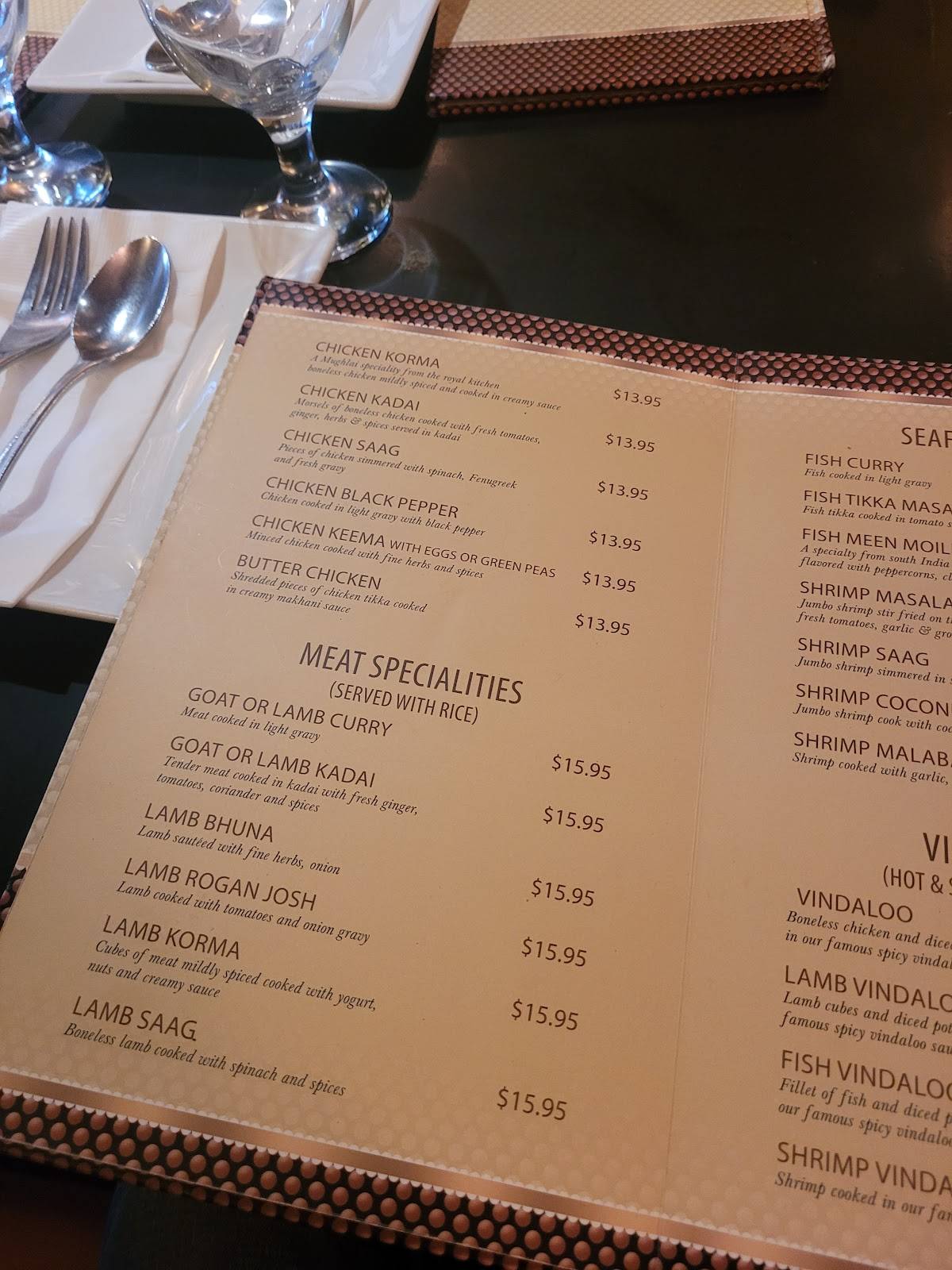 Tadka Fine Indian Cuisine меню
