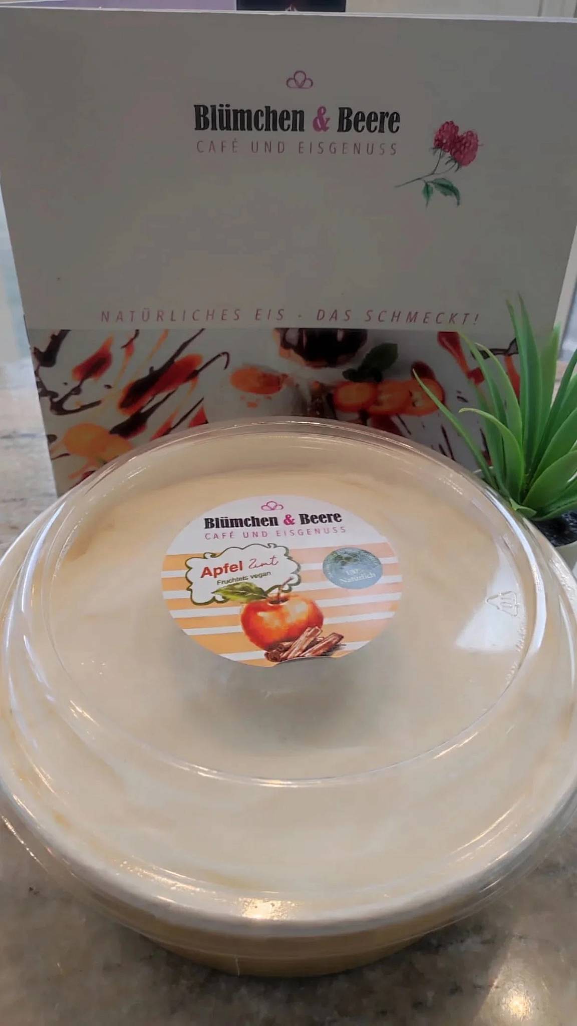 Blümchen und Beere Eisdiele меню