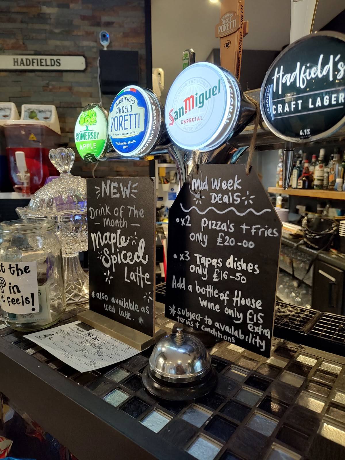 Hadfield’s Cafe меню
