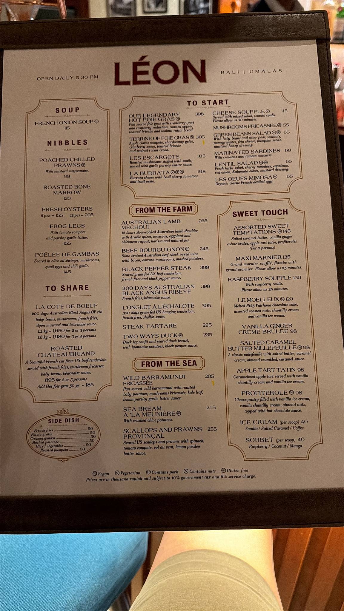 LÉON Brasserie меню