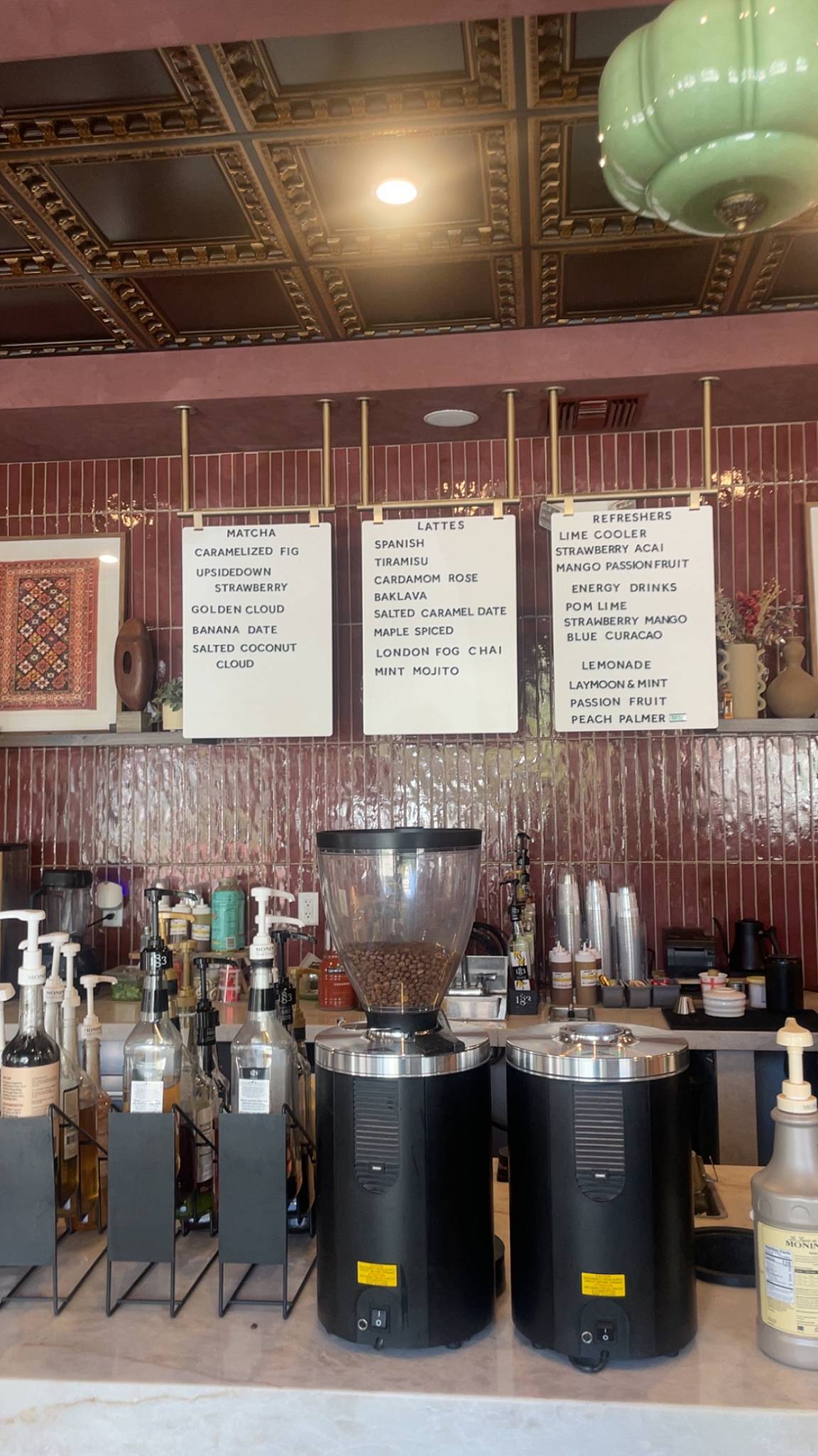 Laymoon Cafe меню