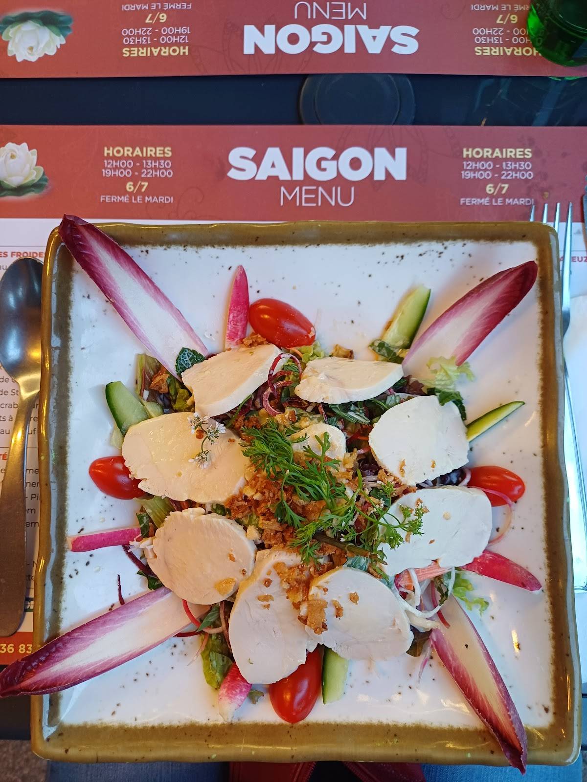 Le Saigon меню