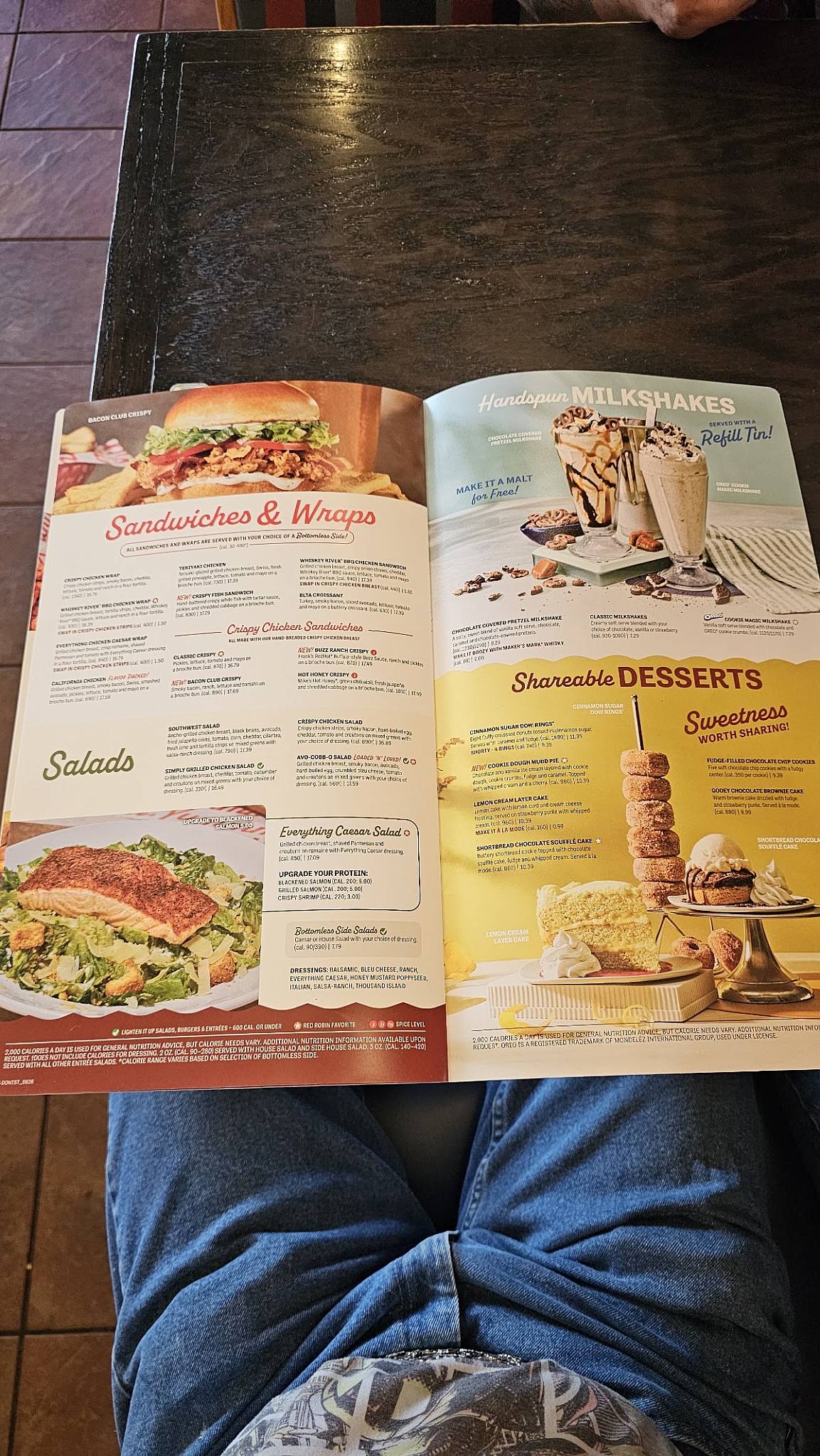 Red Robin Gourmet Burgers and Brews меню