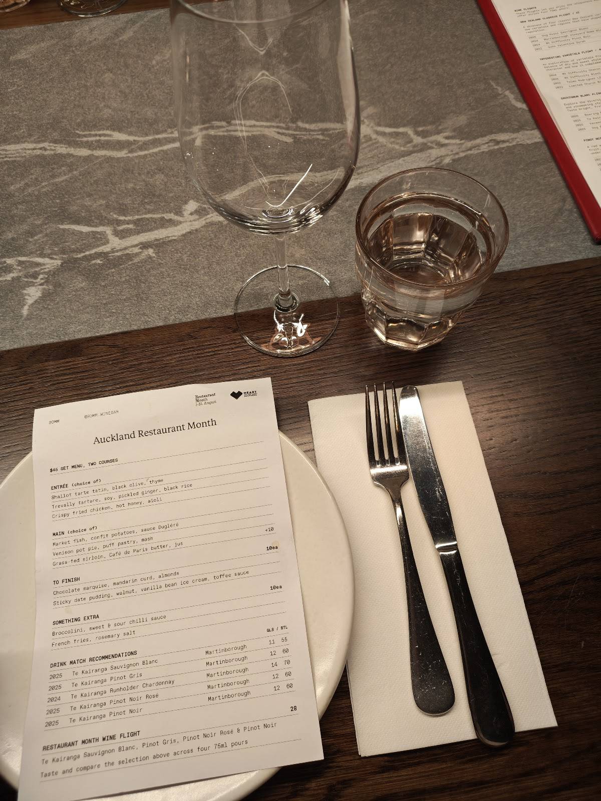 Somm Wine Bar & Bistro меню
