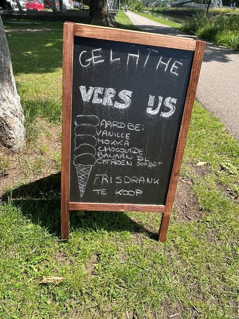 Gelathé / Leonidas меню