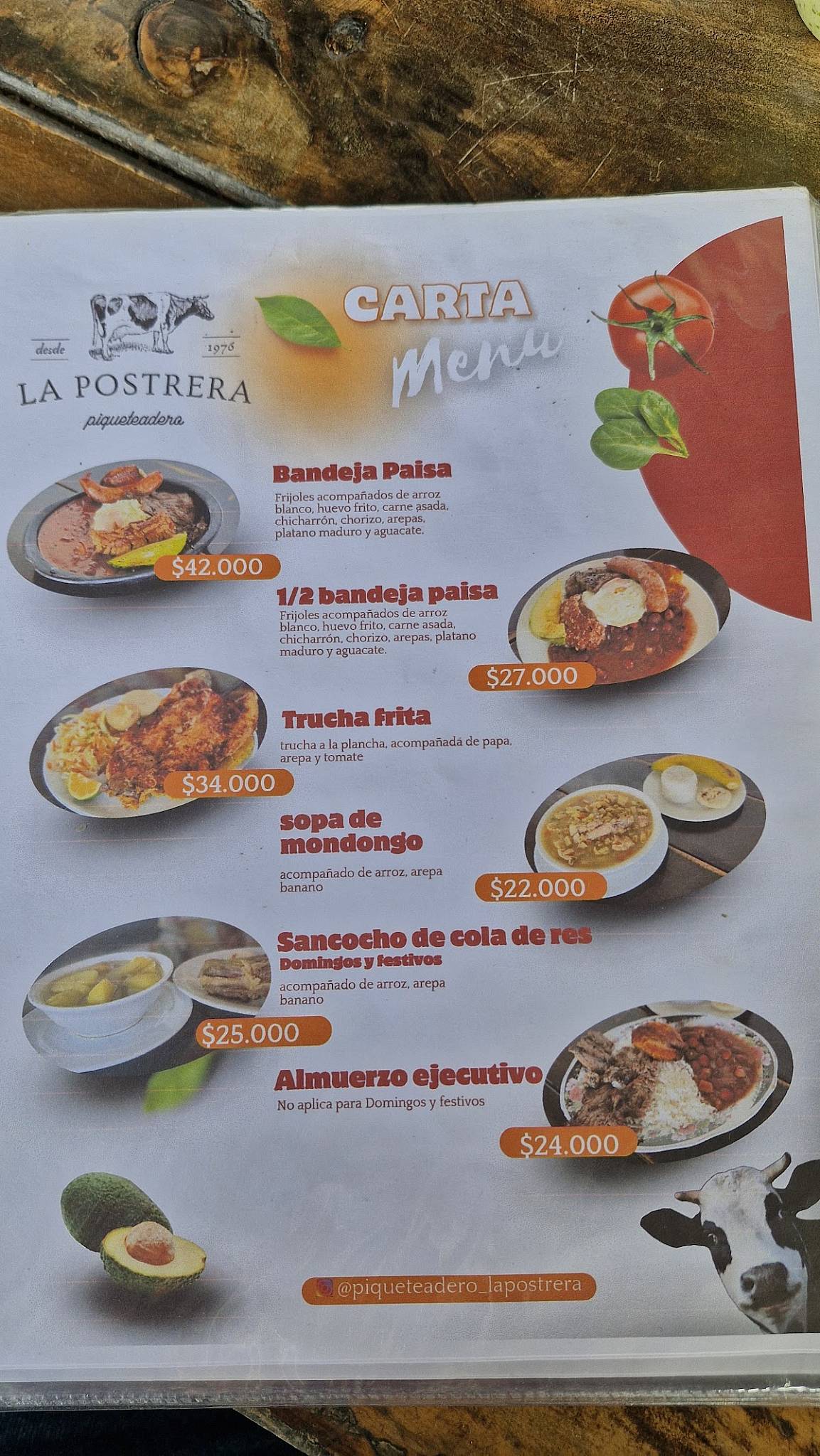 La Postrera меню