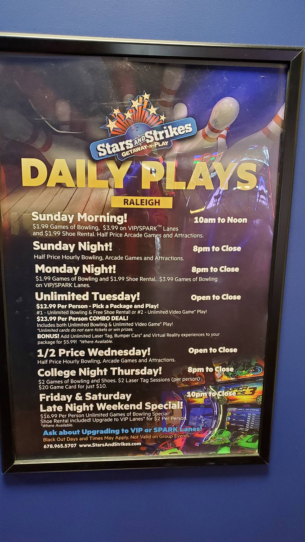 Stars and Strikes меню