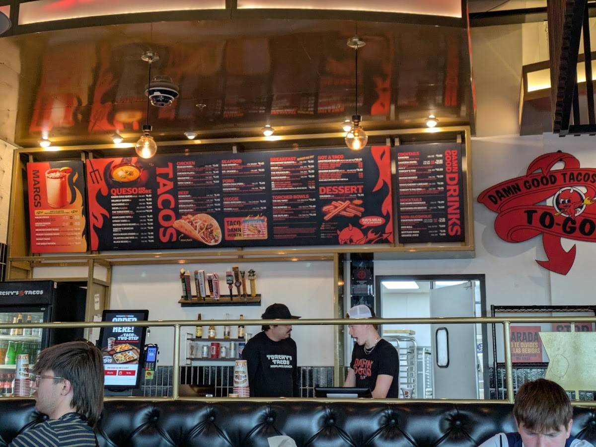 Torchy's Tacos меню