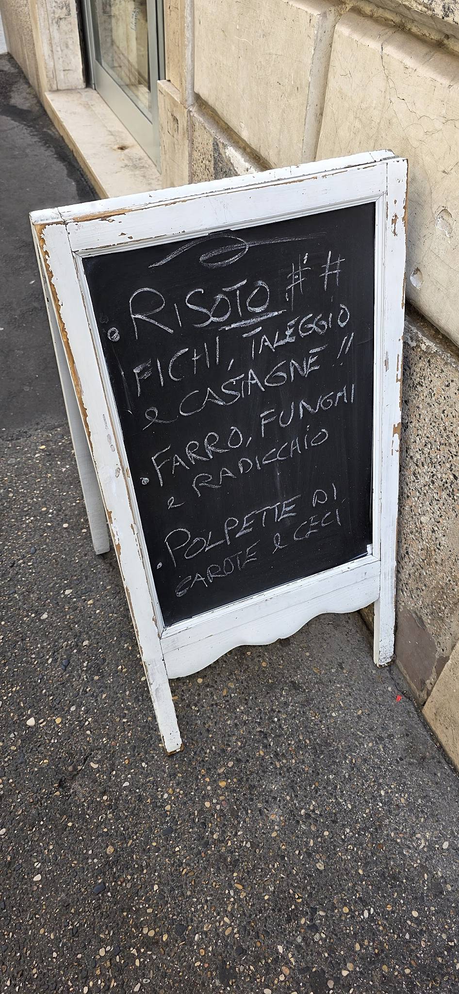 Wanna Be Free - Luggage on the move - Bar - Bistrot меню