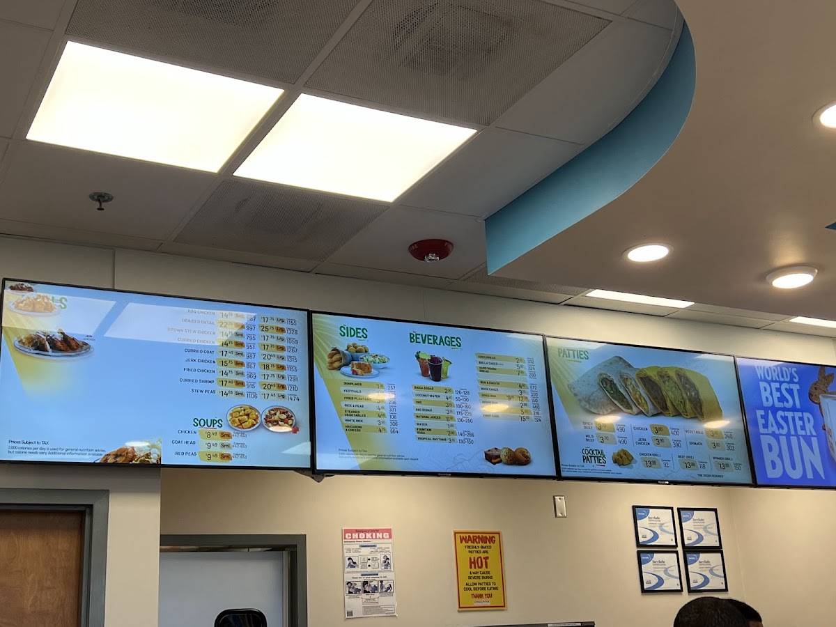 Golden Krust Caribbean Restaurant меню