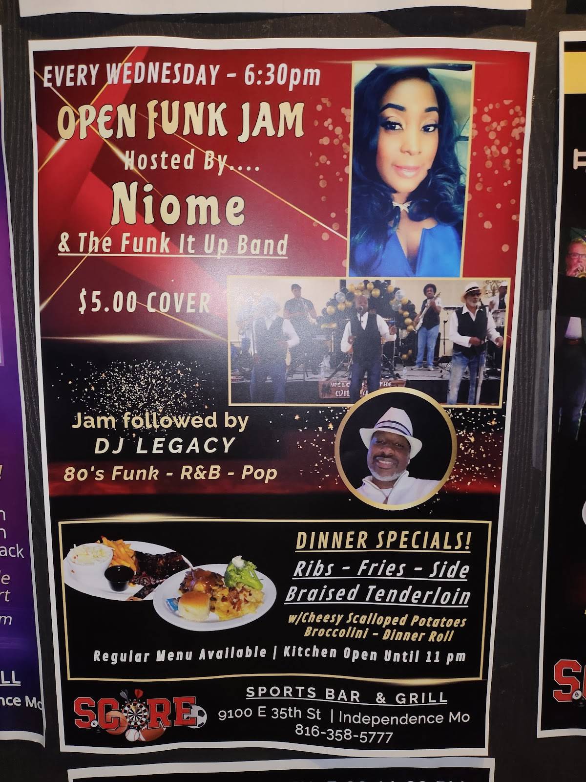Score Sports Bar & Grill меню