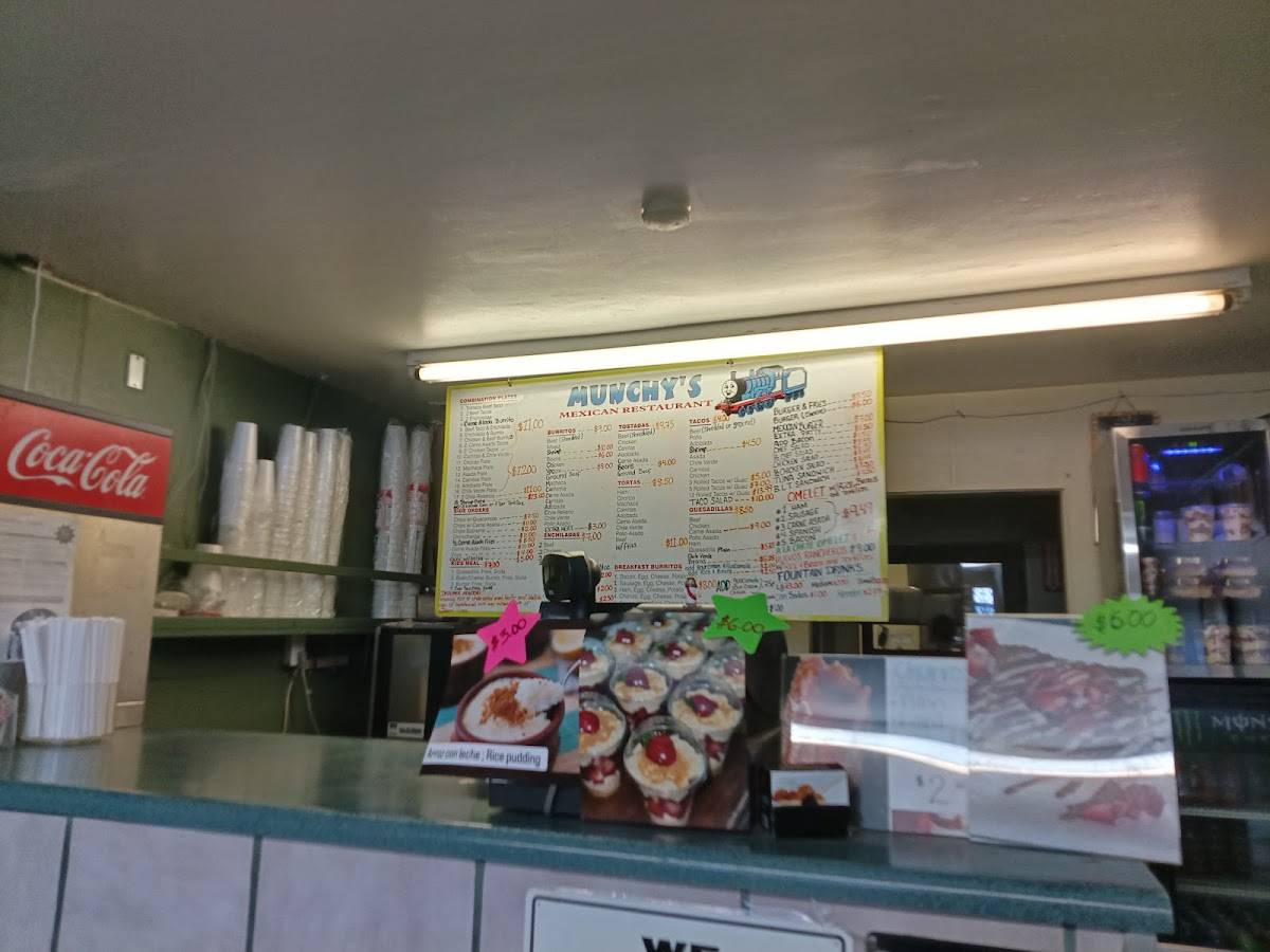 Munchy's Mexican Restaurant. меню