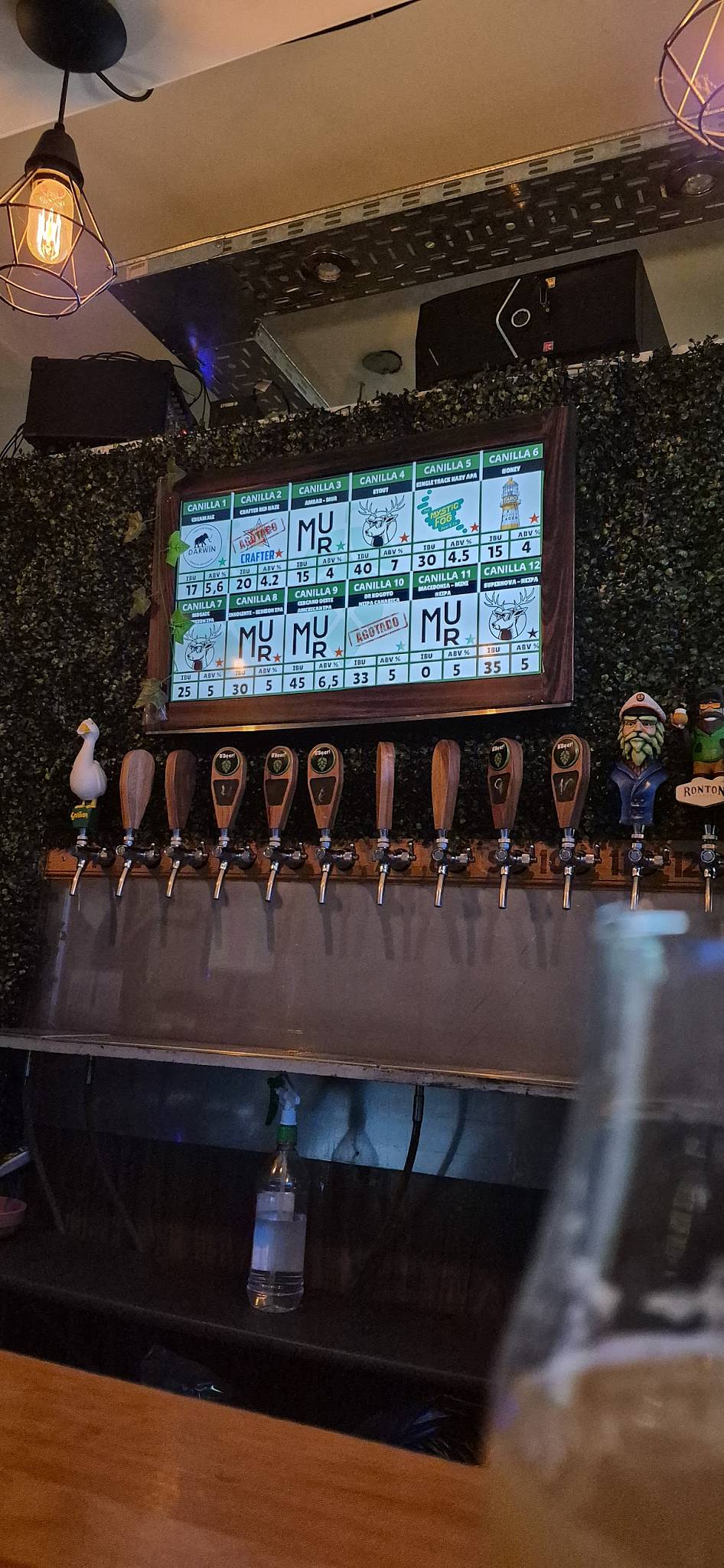 B'Beer! Brew Pub & Café меню