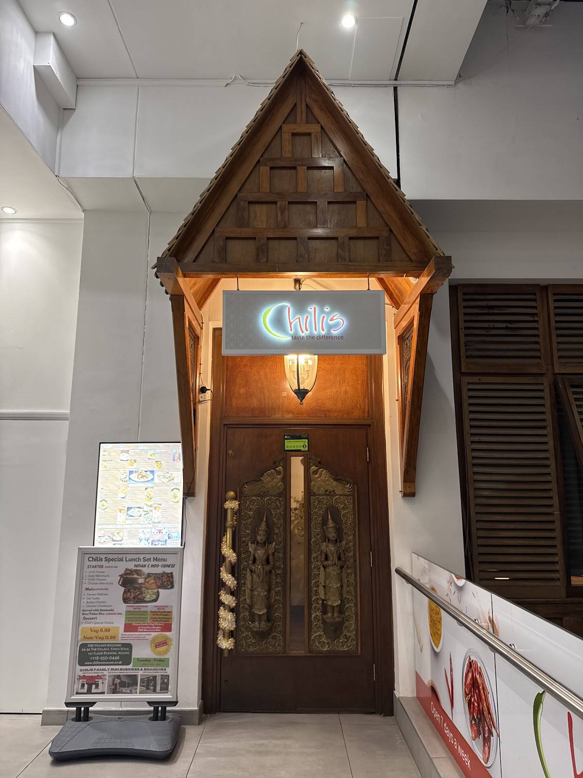 Chilis Indian & Indo Chinese Restaurant меню