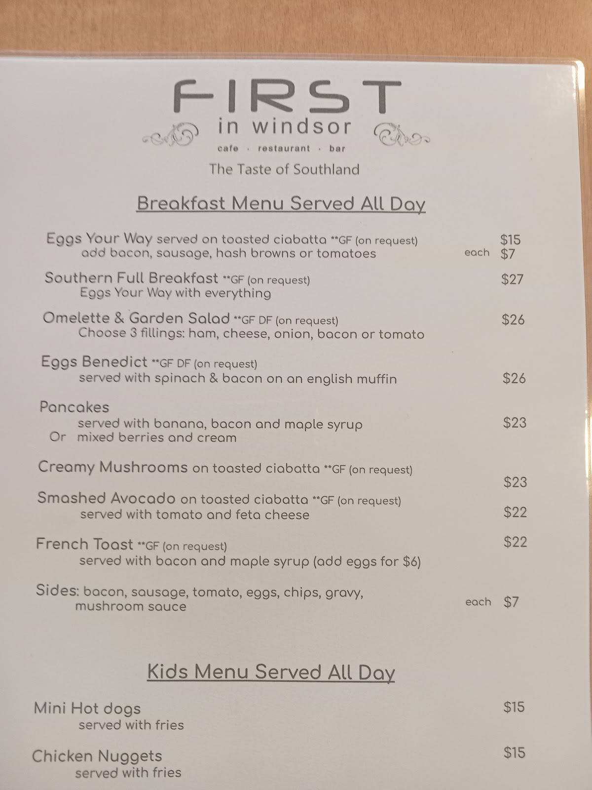 First In Windsor меню