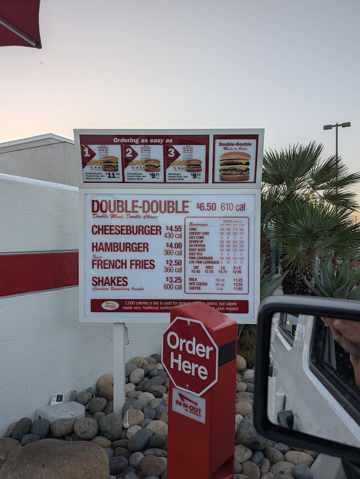 In-N-Out Burger меню