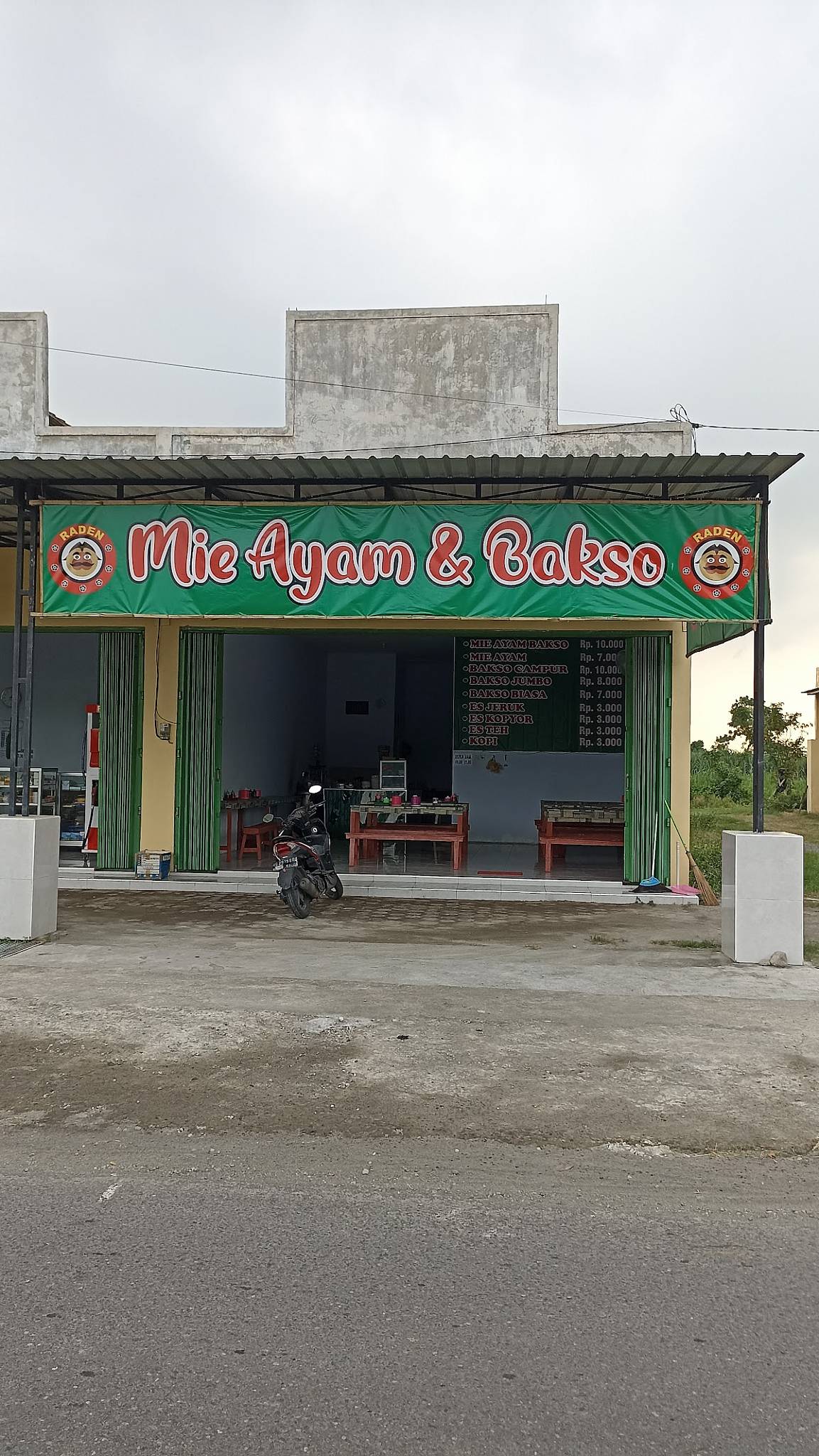 Bakso & mie ayam Raden меню