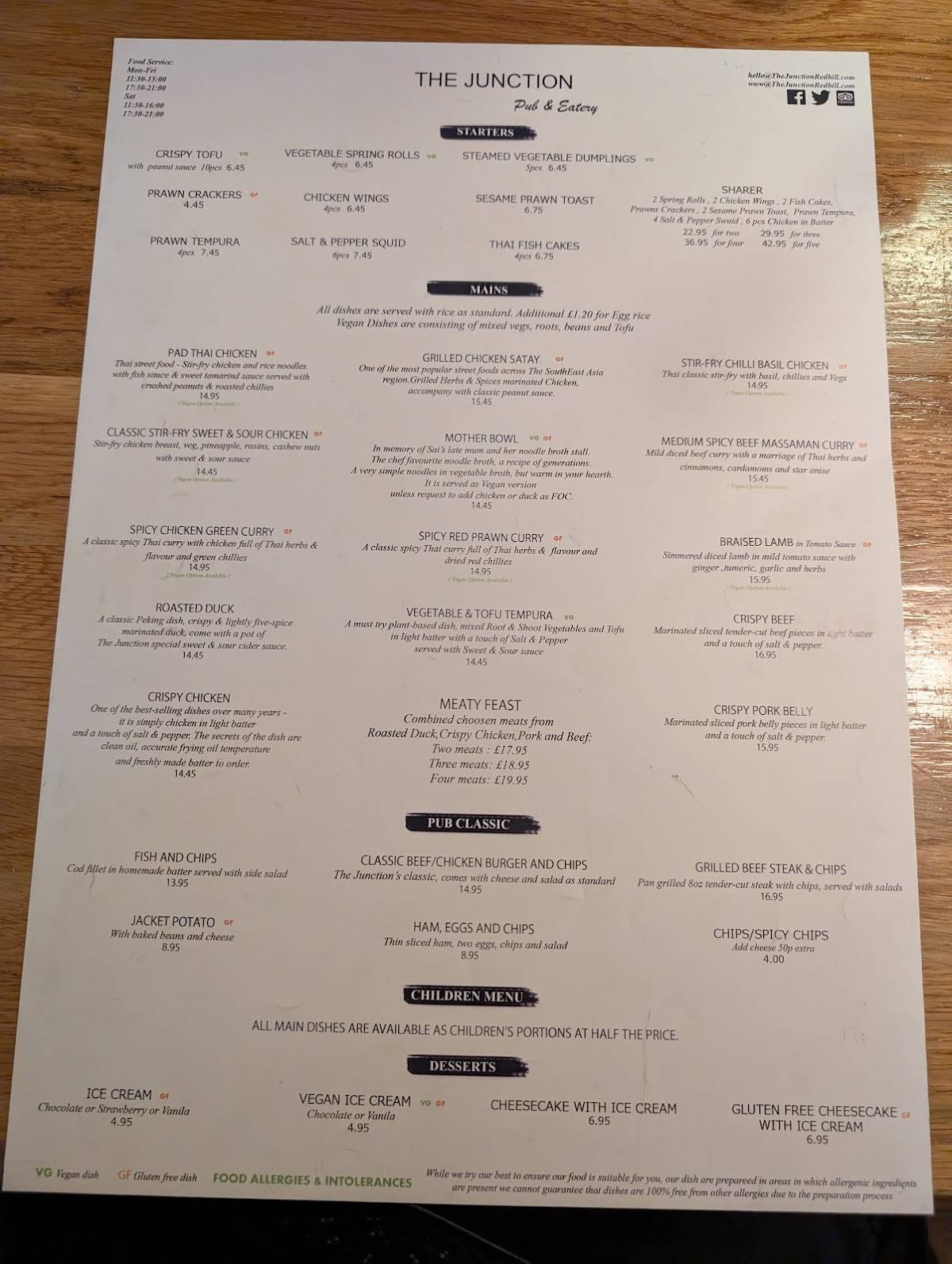 The Junction Pub & Eatery меню