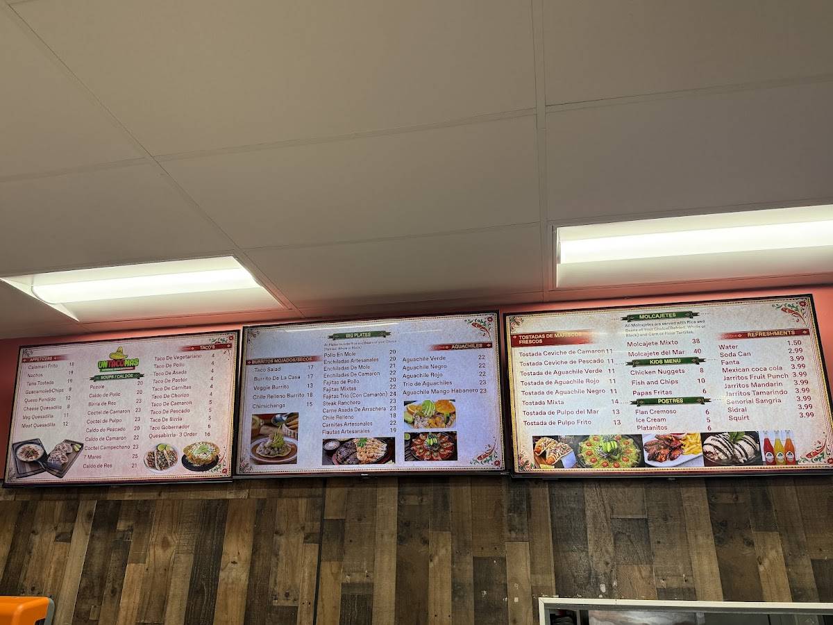 UN TACO MAS меню