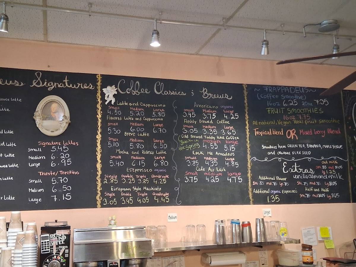 Caffè Amadeus Roast & Brew меню