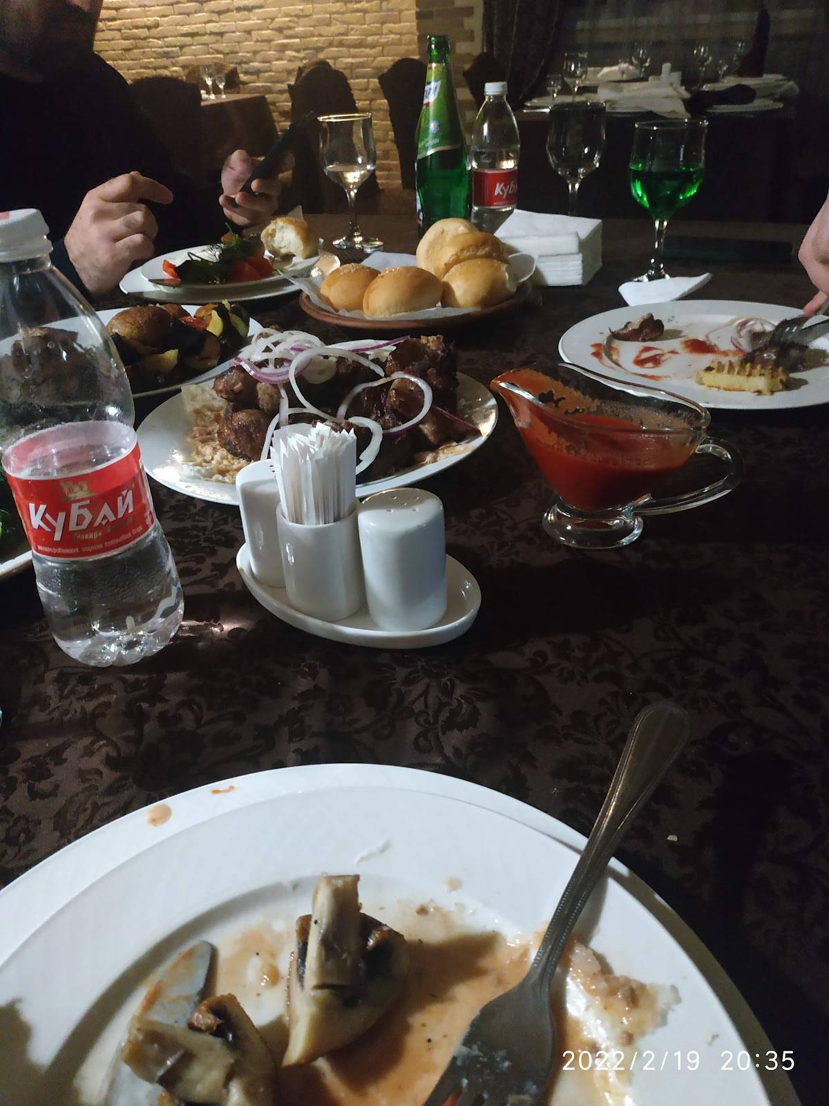 Дворик меню