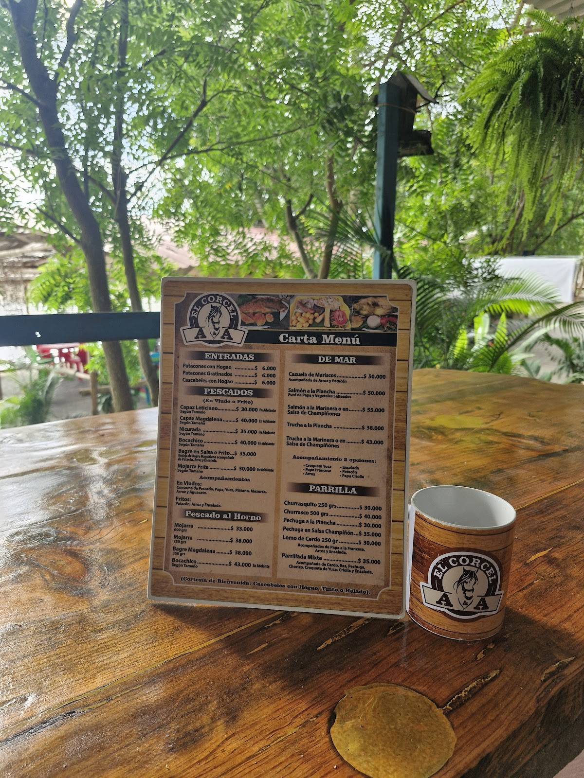 El Corcel Restaurante меню