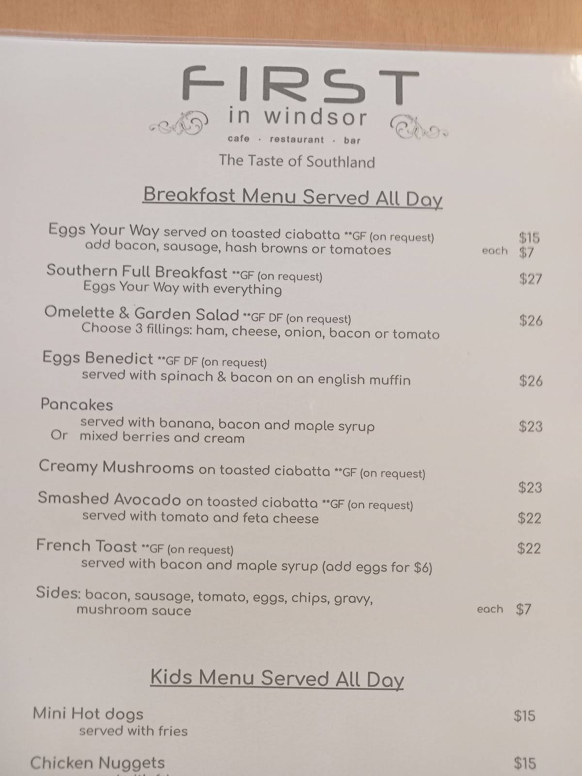First In Windsor меню