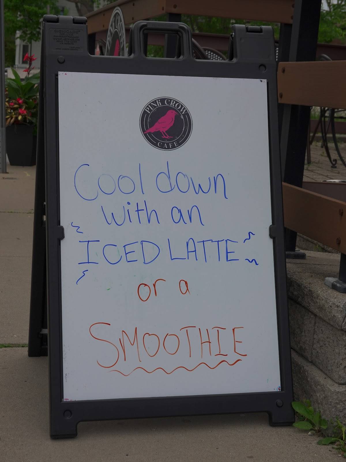 Pink Crow Cafe меню