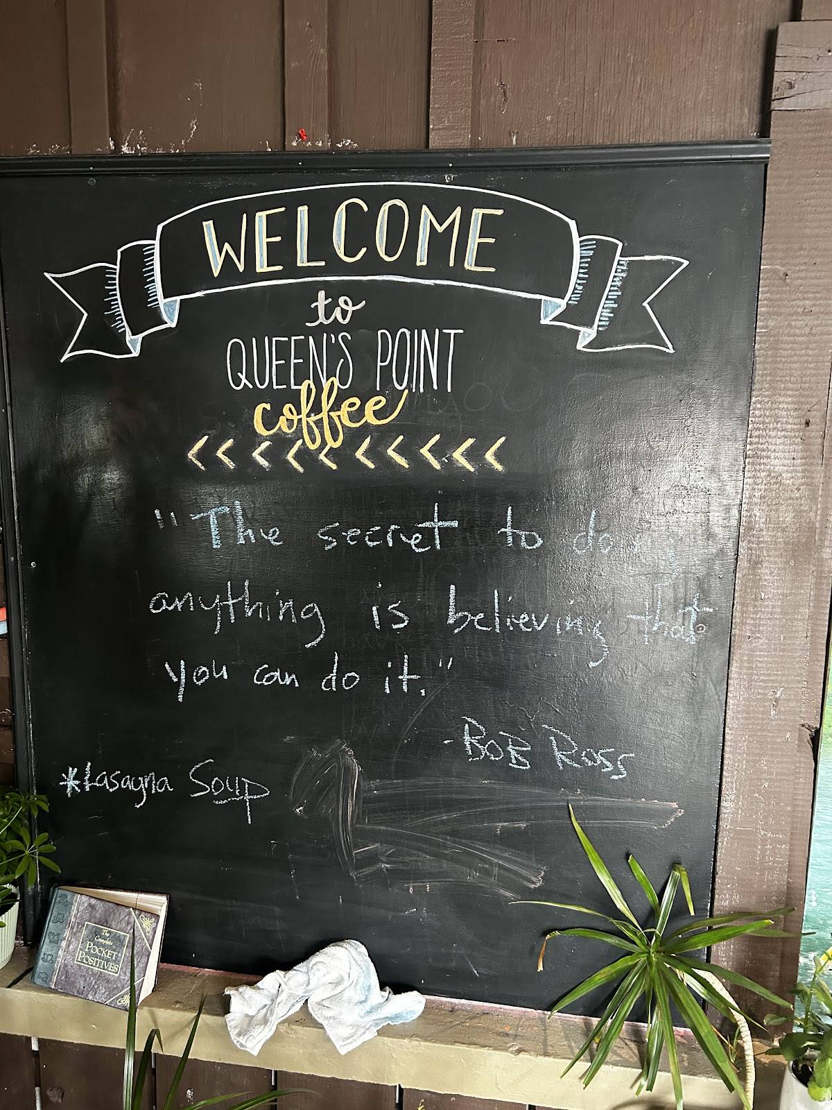 Queen's Point Coffee меню