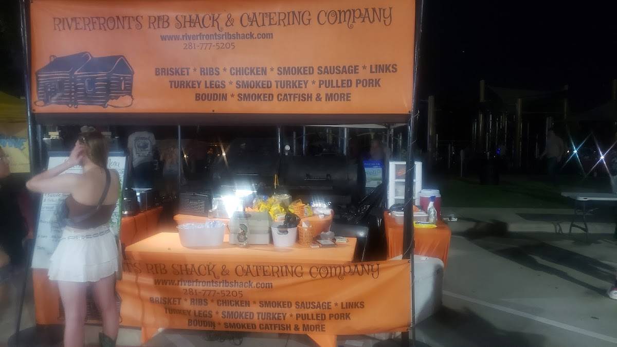 Riverfronts Rib Shack & Catering меню