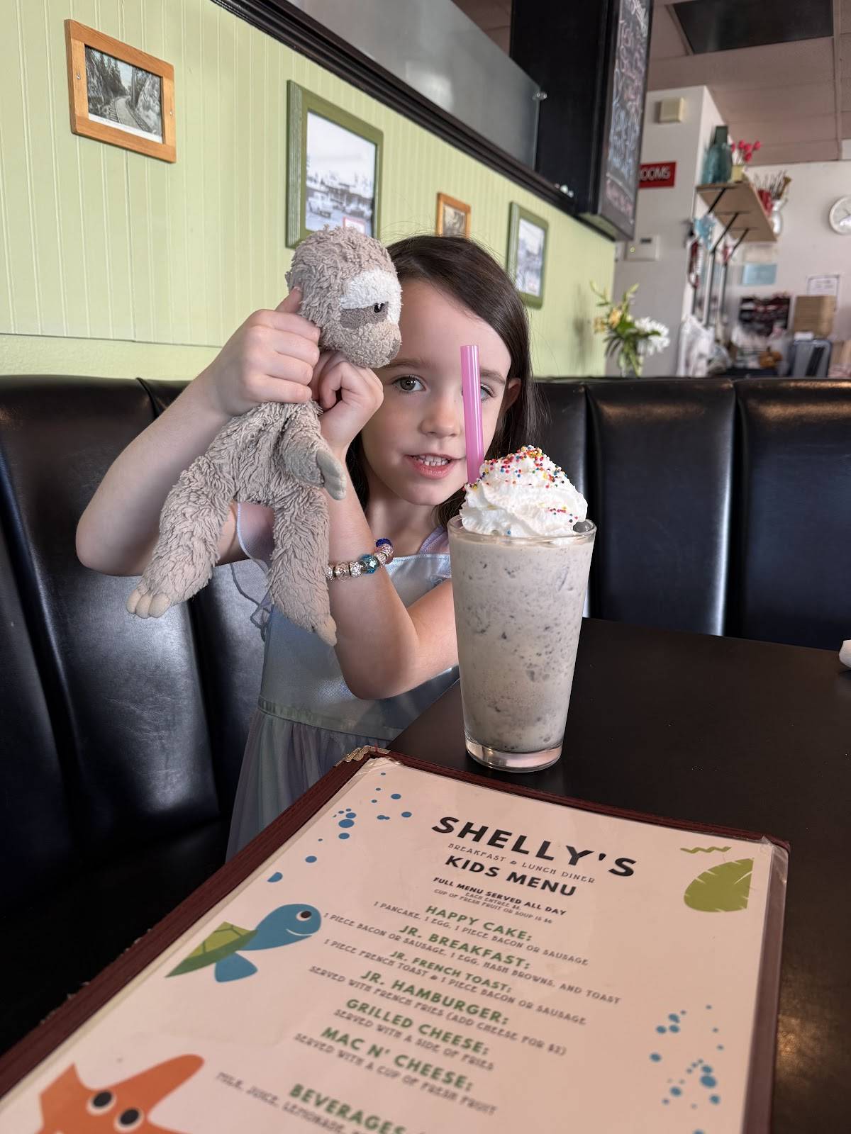 Shelly's Breakfast & Lunch меню