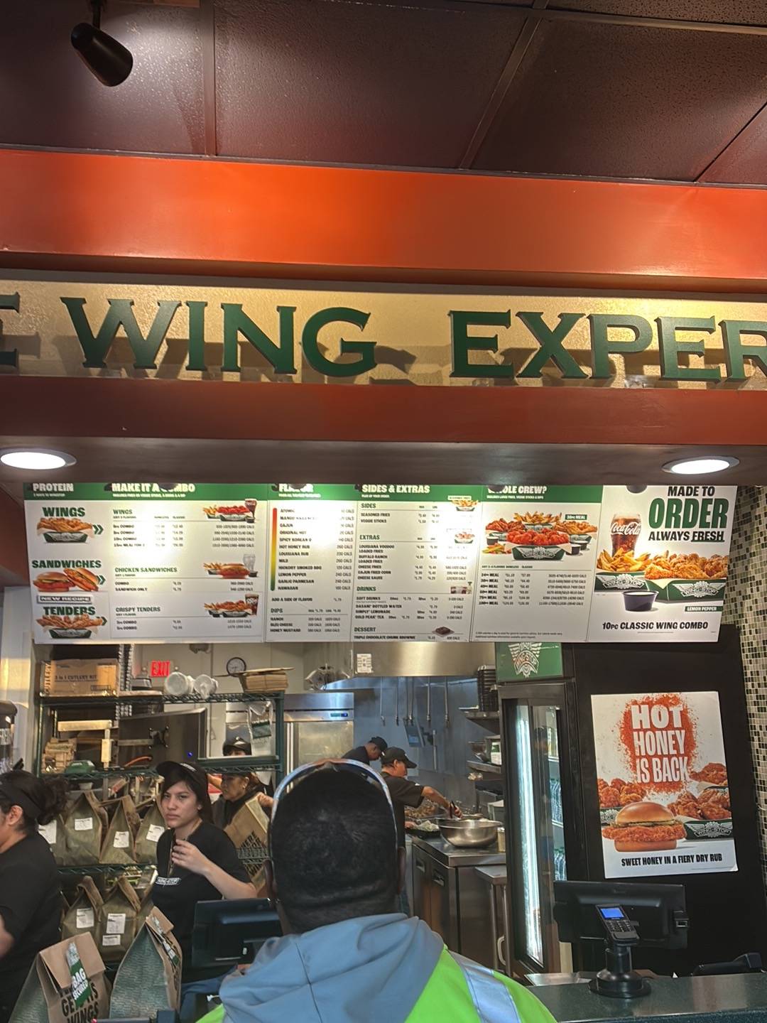 Wingstop меню