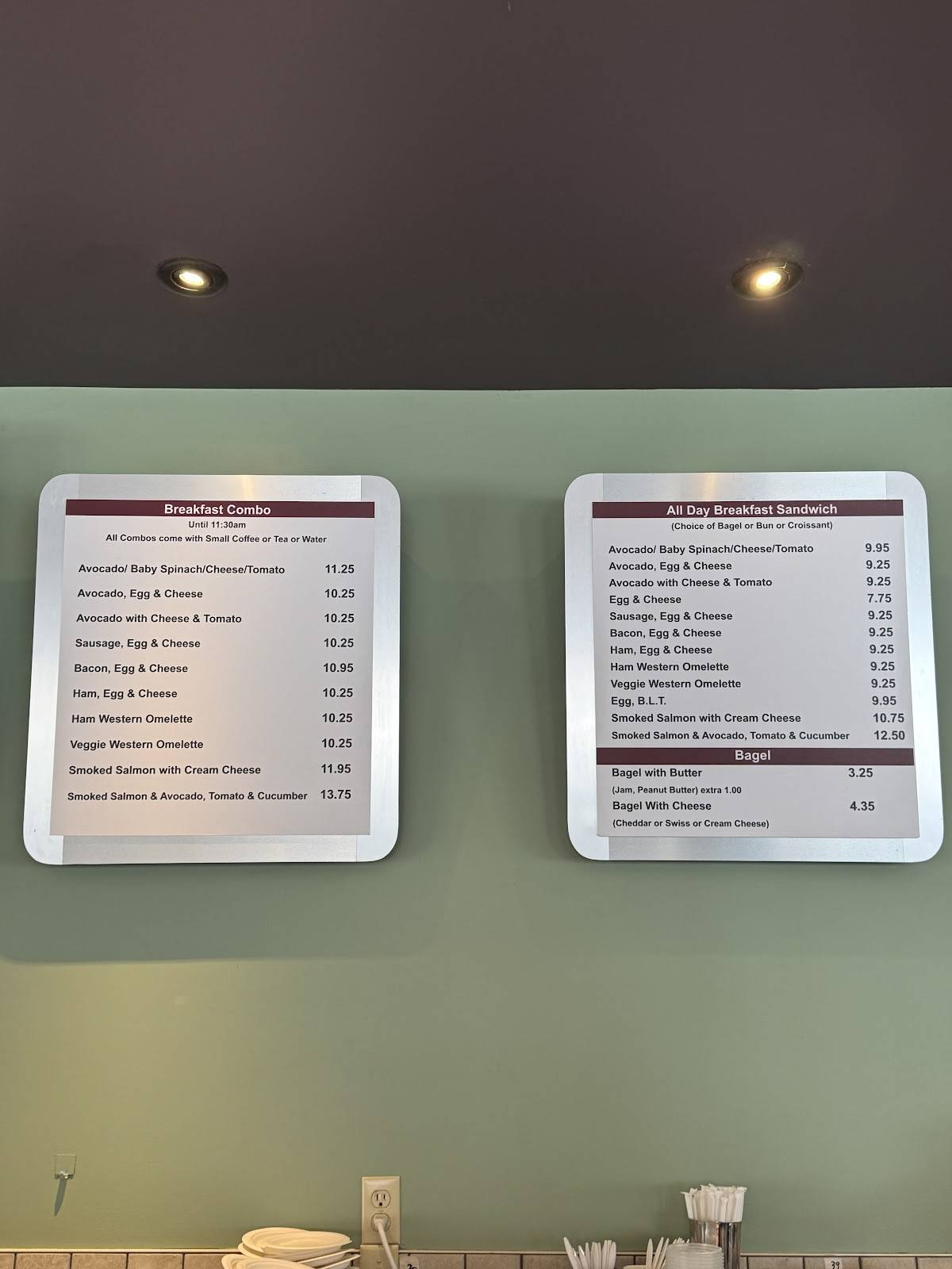 A&J's Cafe меню
