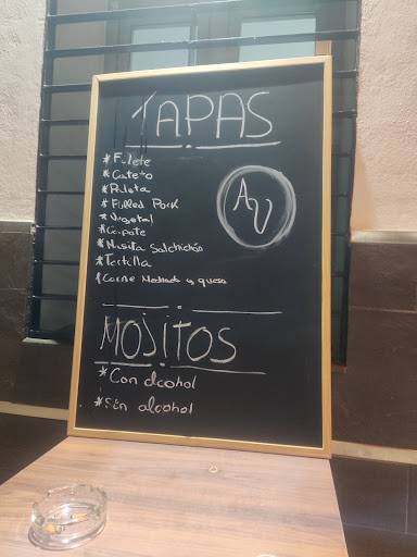 Avenida Café Pub меню