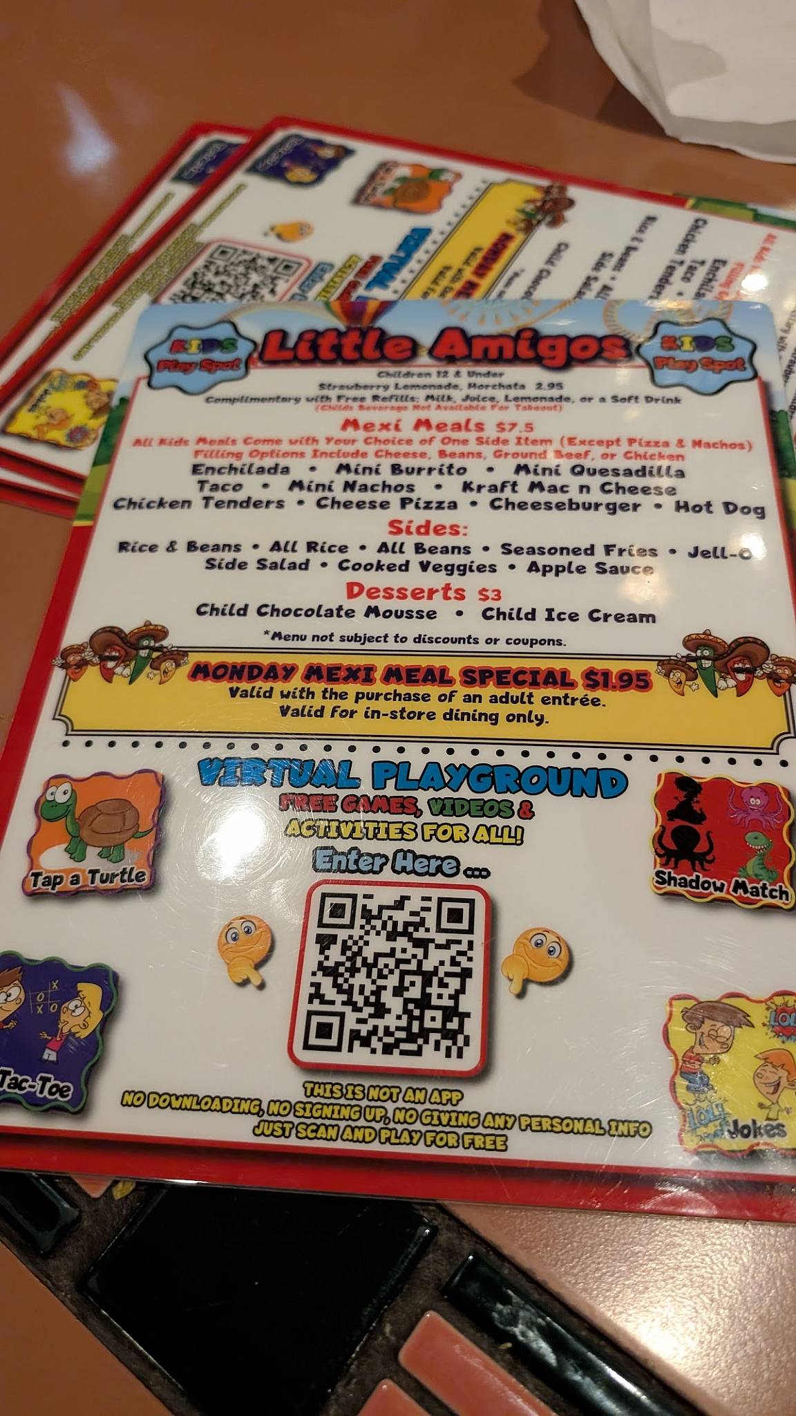 Azteca Mexican Restaurant меню