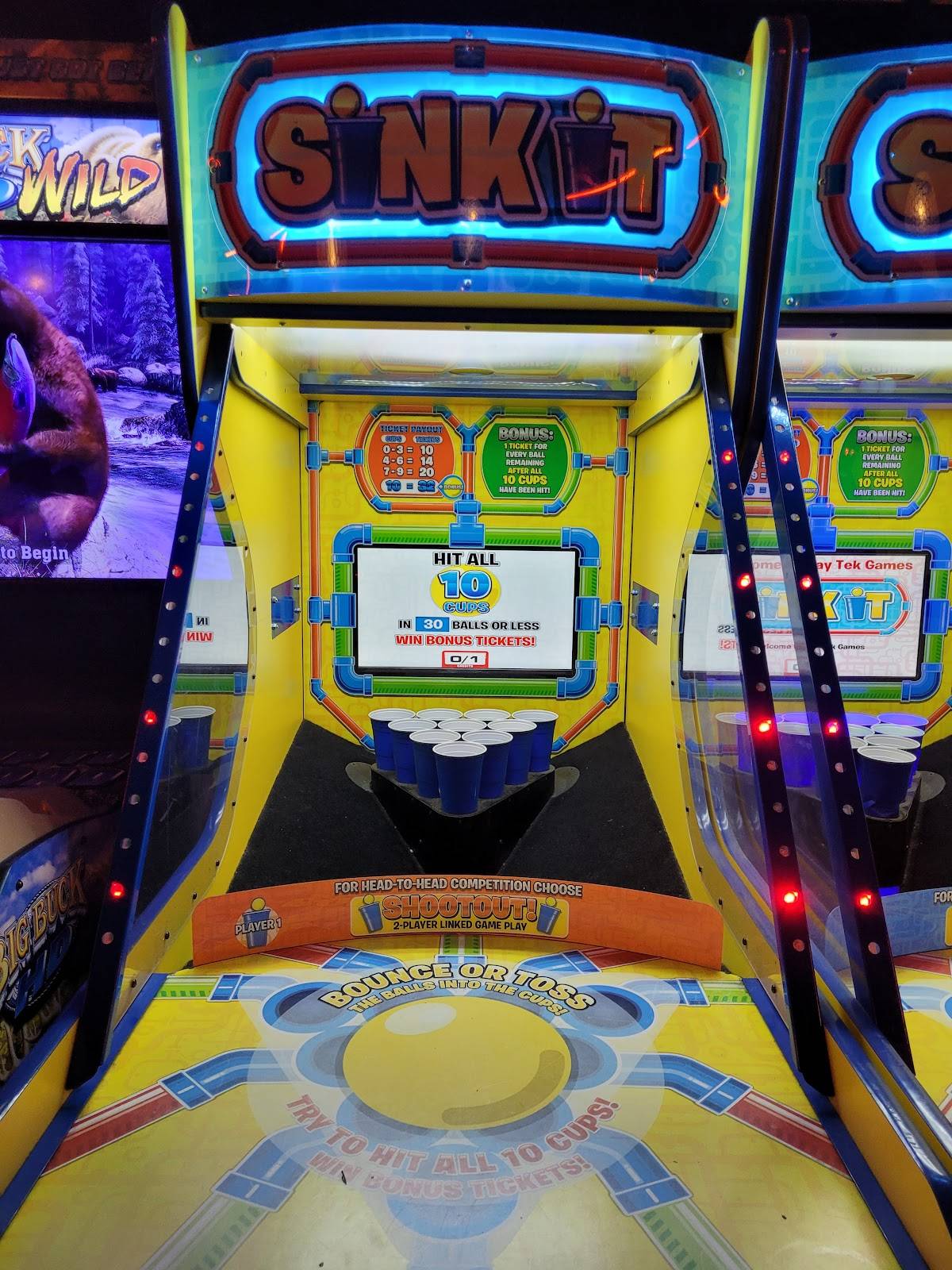 Lucky Strike Commack меню