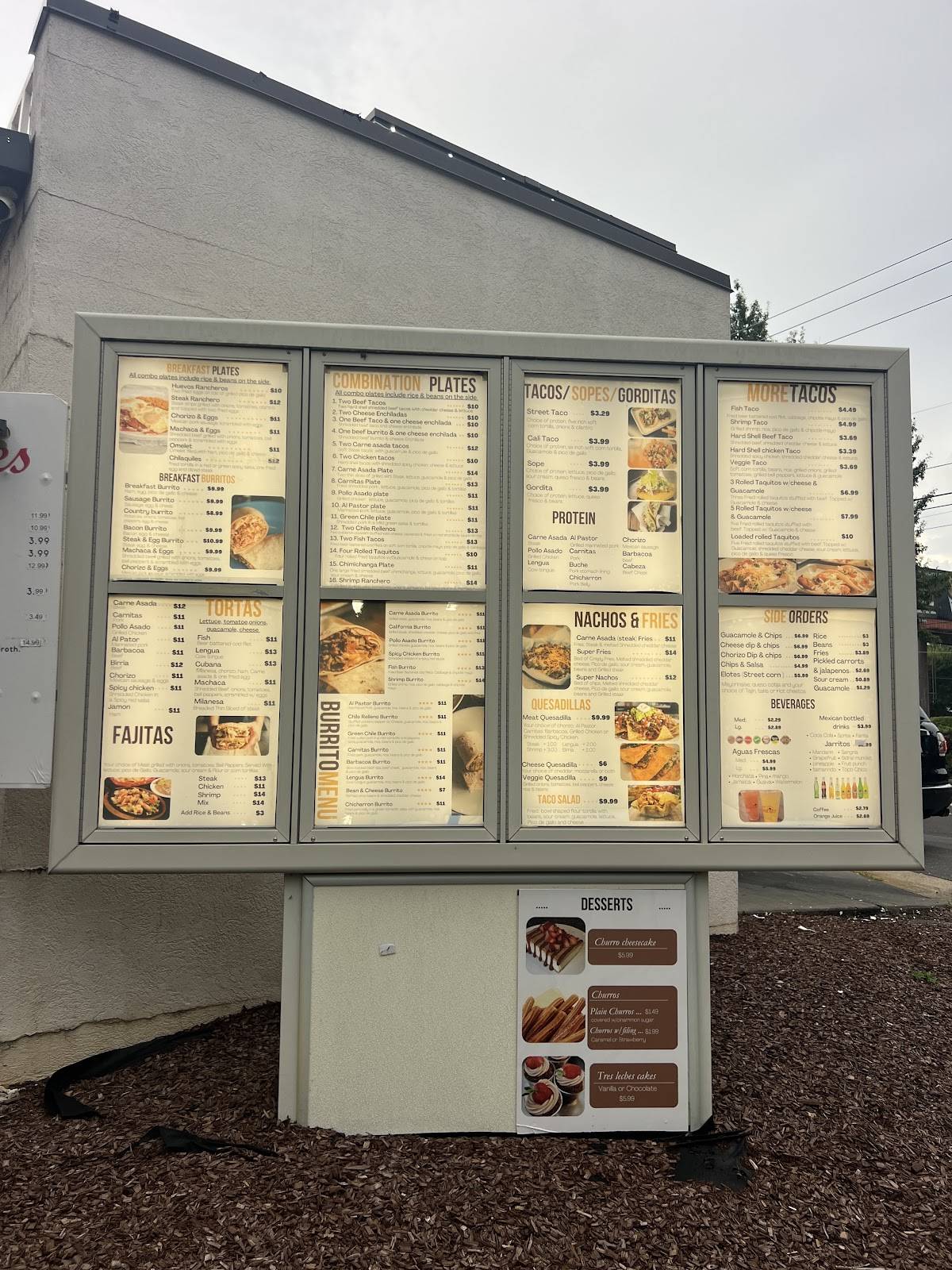 Los Cuates So-Cal Food - Drive-Thru меню