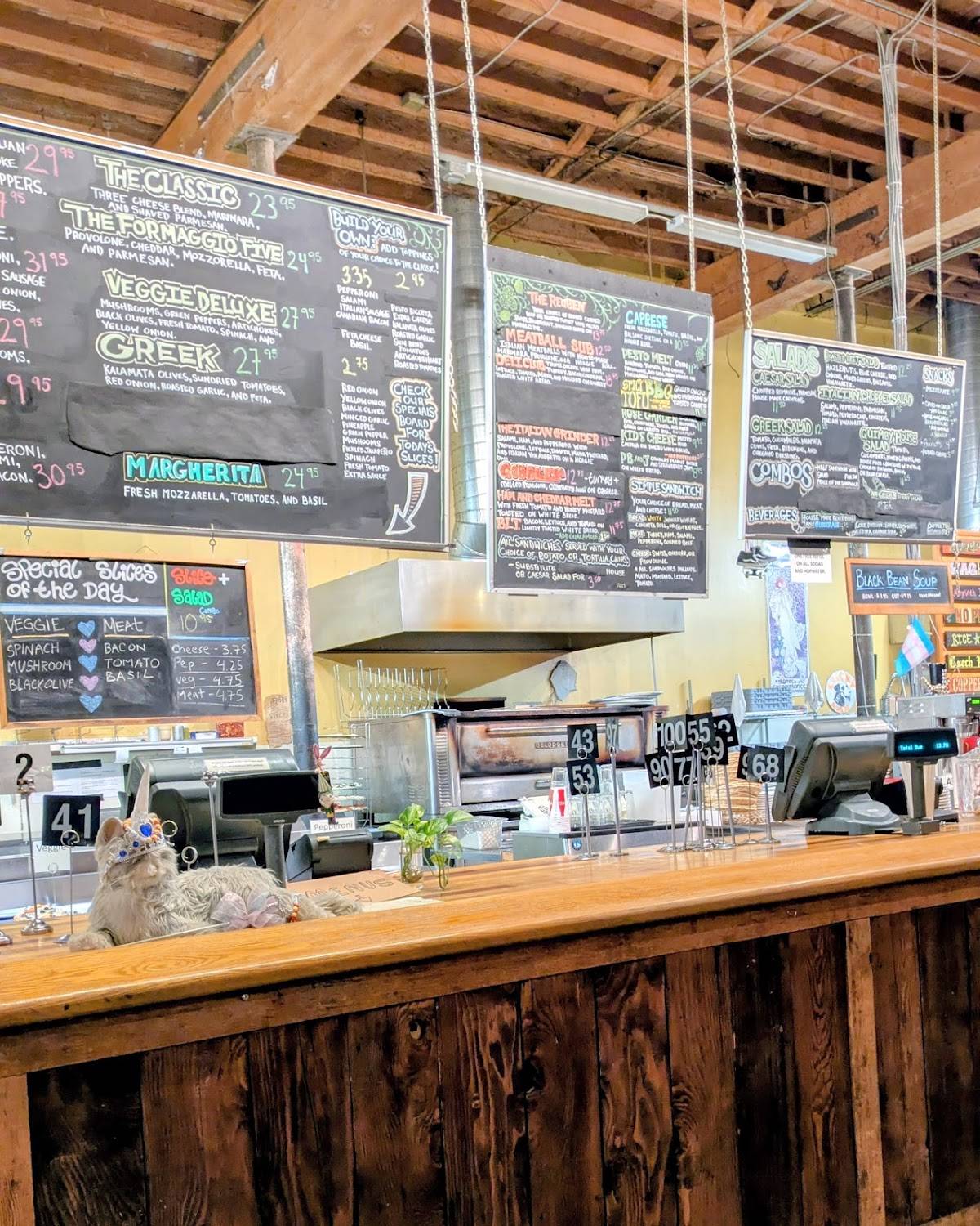 Lucky Labrador Beer Hall меню