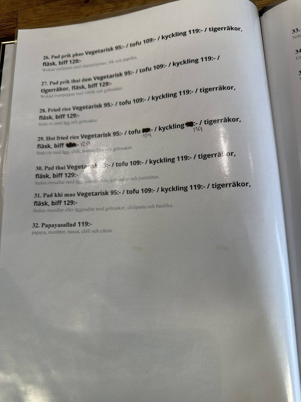 Pins Thairestaurang меню