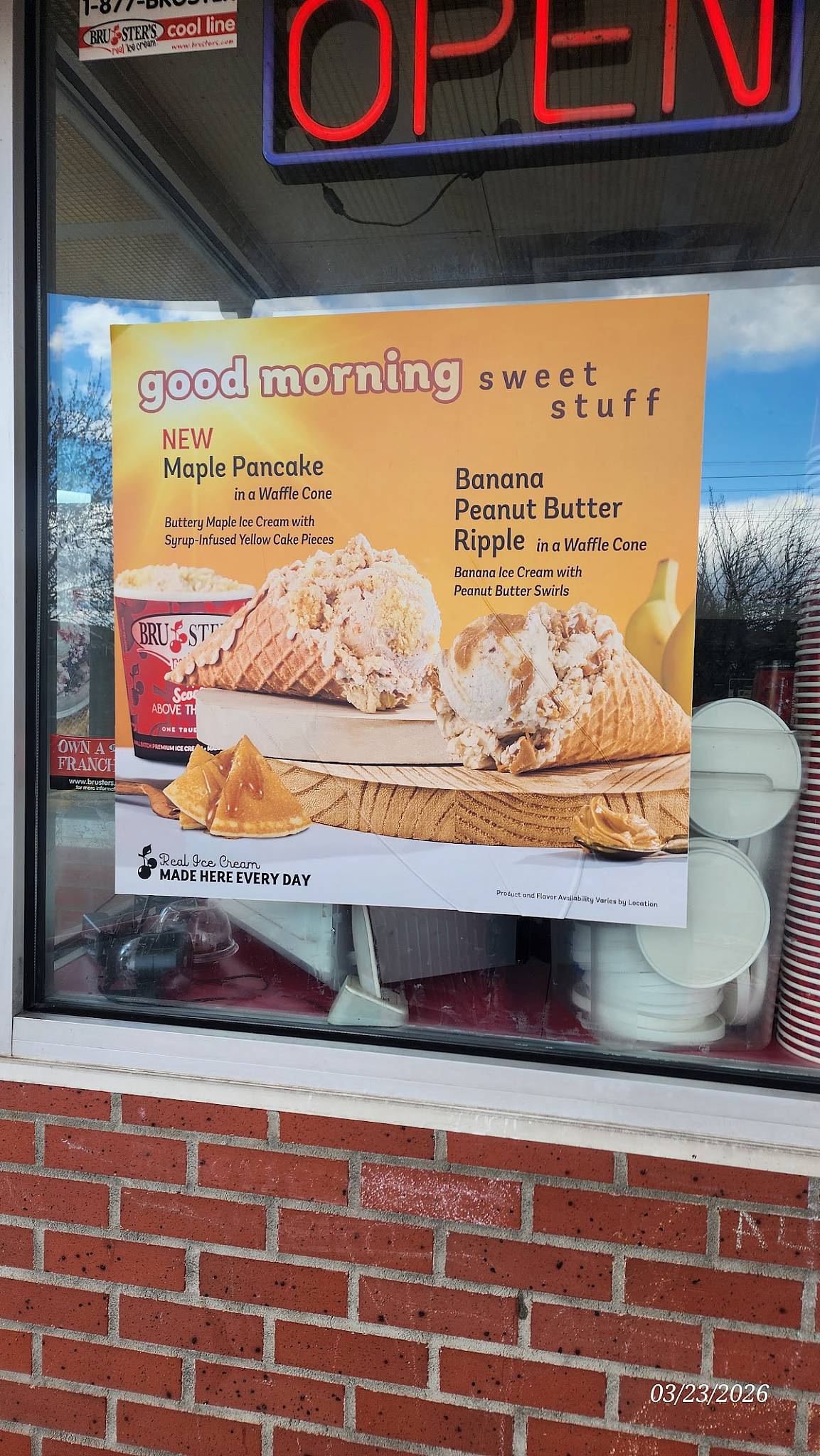 Bruster's Real Ice Cream меню