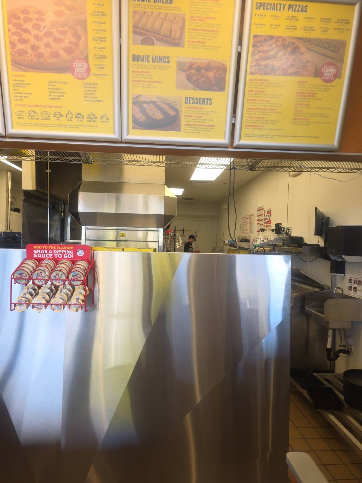 Hungry Howies меню