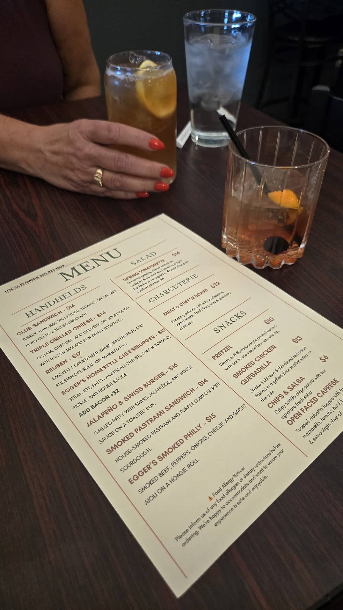 Local Flavors меню