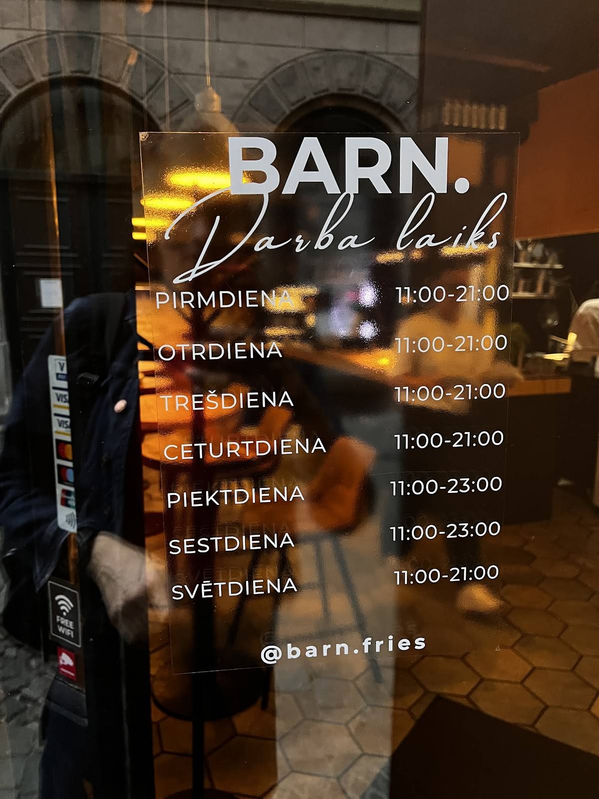 BARN.fries меню