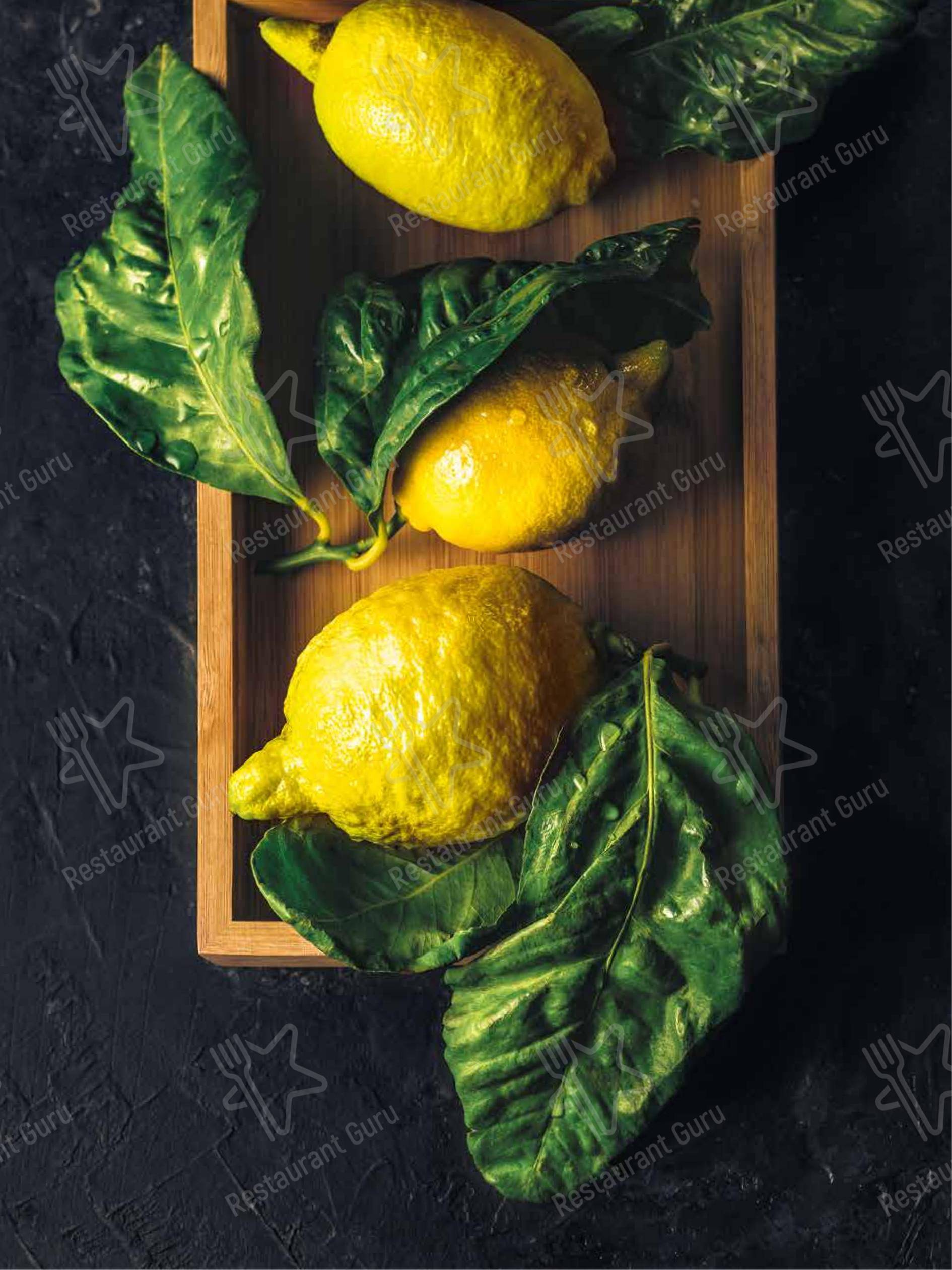 菜单 десерта SURACE Ristorante LentiaCity в Линце