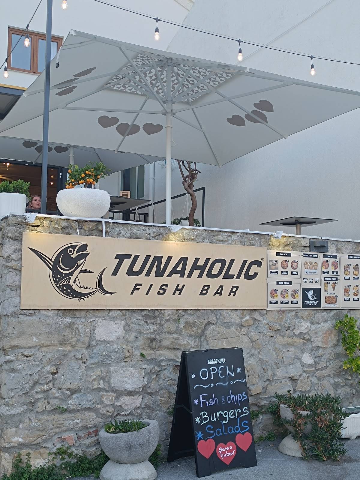 Tunaholic Fish Bar меню