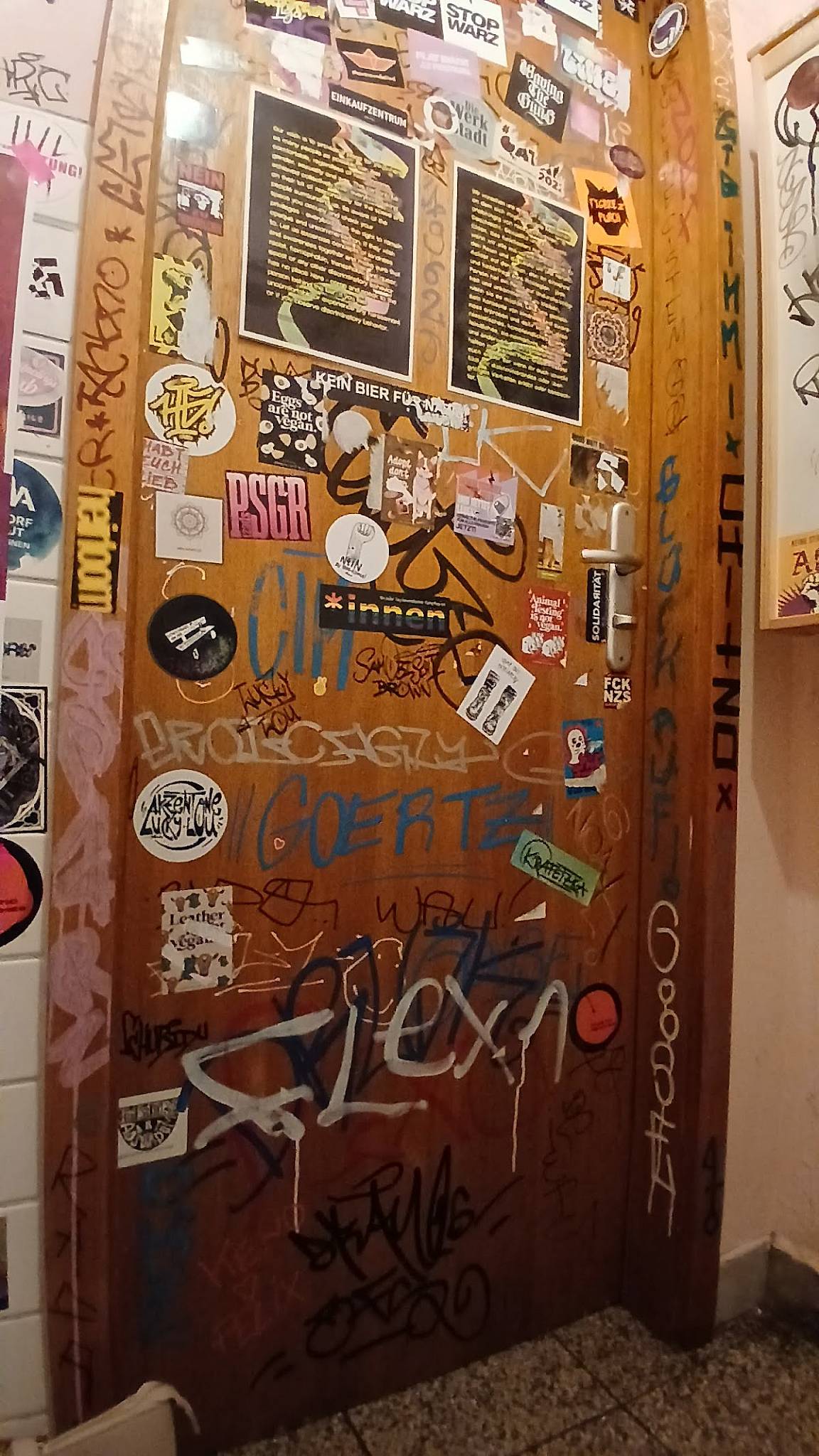 raum café меню