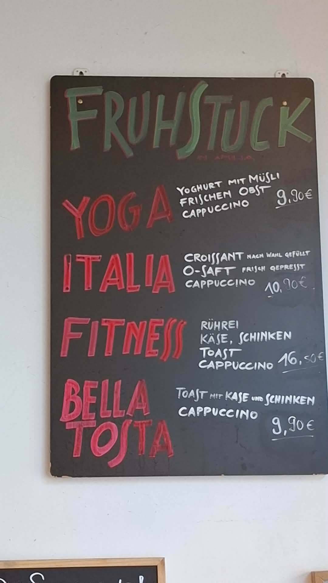 Apulia Café Bistro меню