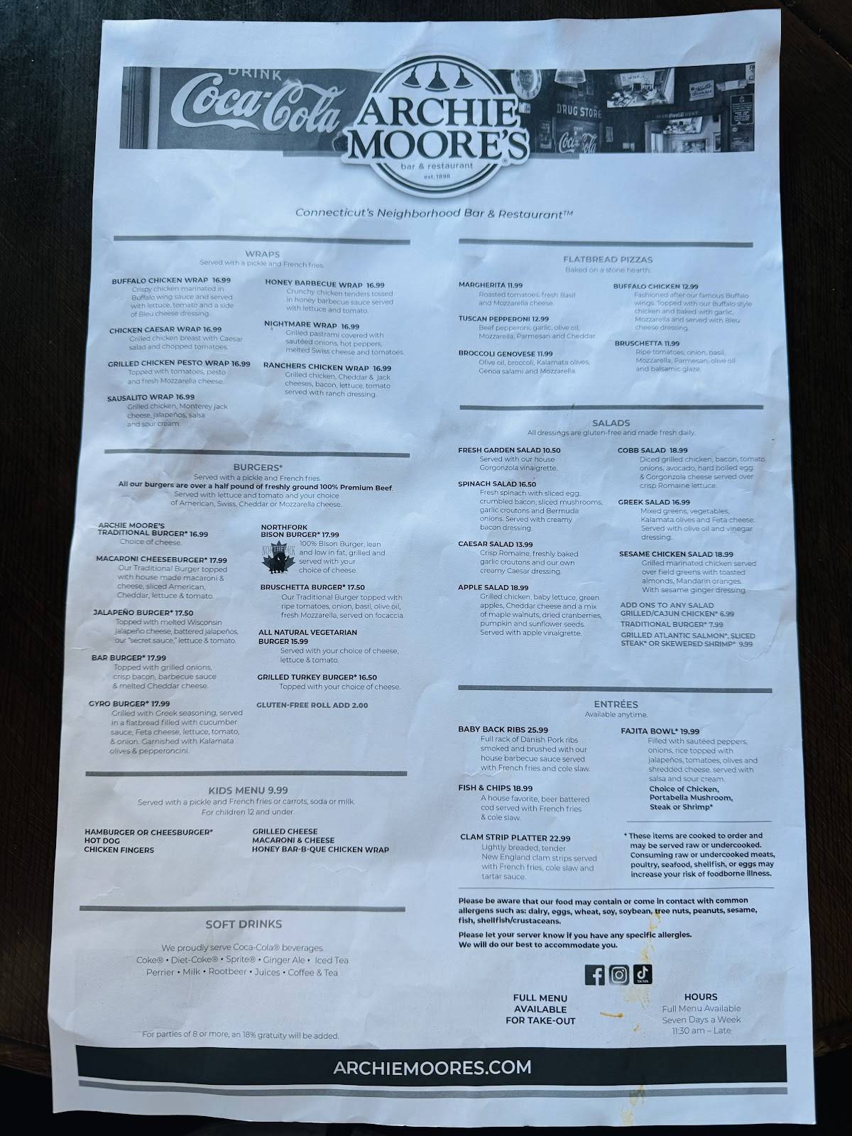 Archie Moore's Bar & Restaurant меню