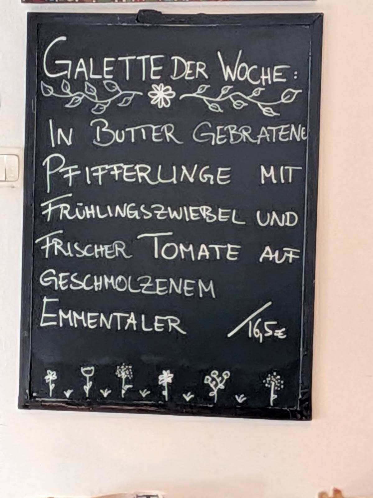 Cado's Café & Crêperie меню